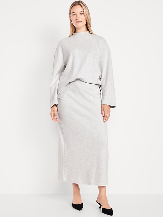 L'image numéro 4 présente Jupe mi-longue en tricot douillet