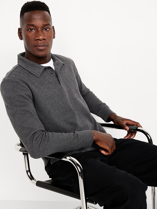 L'image numéro 3 présente Polo en tricot côtelé à manches longues