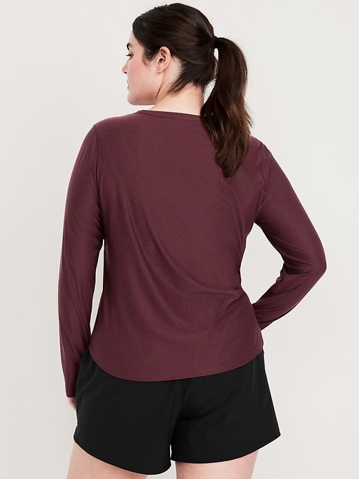 L'image numéro 6 présente Haut de style couche de base NuageSport
