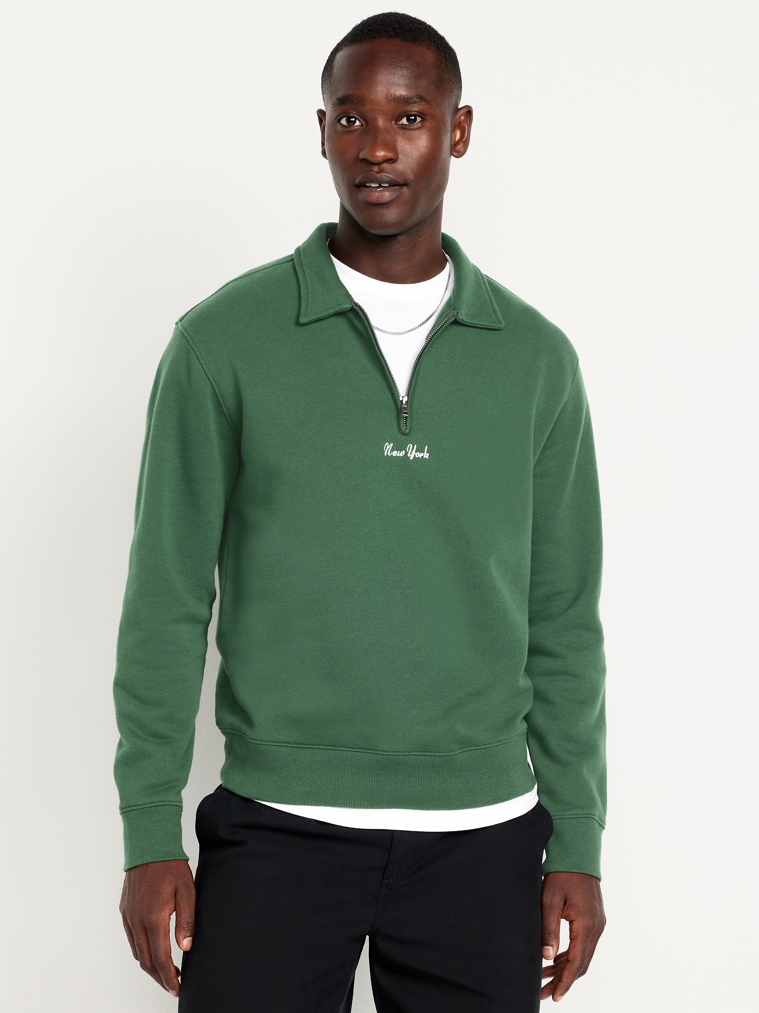 Collared Graphic Fleece Pullover