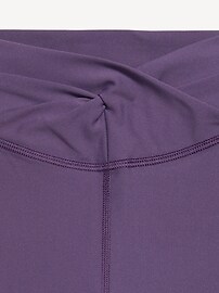 L'image numéro 5 présente Legging PowerSoft évasé à taille haute et devant torsadé pour fille