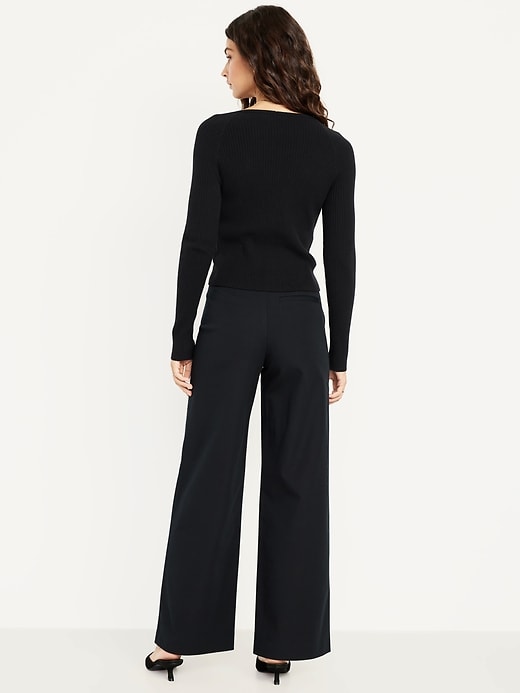 L'image numéro 3 présente Pantalon Pixie à jambe ultra-large à taille haute