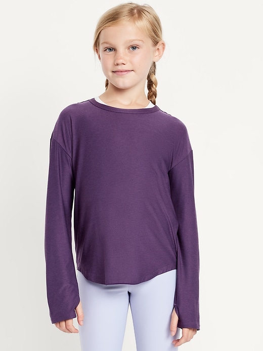 L'image numéro 3 présente T-shirt Performance NuageSport à manches longues et à découpes au dos pour fille