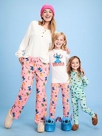 Image number 4 showing, Old Navy x Disney Gender-Neutral Graphic Snug-Fit Pajama Set for Kids