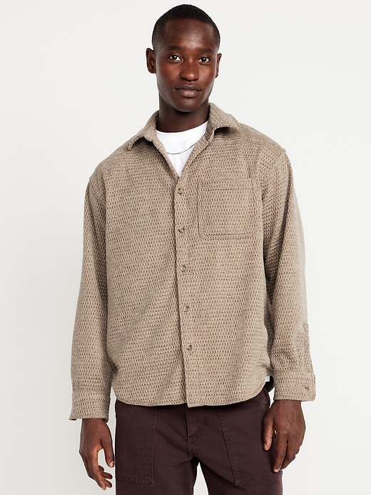 L'image numéro 1 présente Chemise boutonnée surdimensionnée à poche