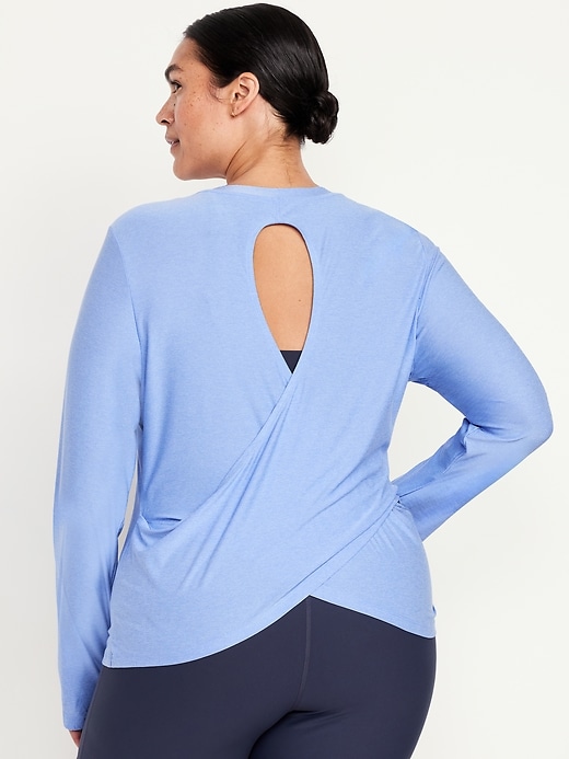 Image number 8 showing, CloudMotion Wrap-Back Top