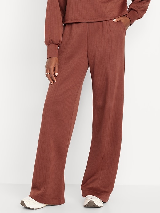 Image number 1 showing, High-Waisted Bounce Fleece Quilted Wide-Leg Sweatpants