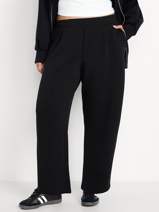 Image number 6 showing, High-Waisted Bounce Fleece Barrel Sweatpants