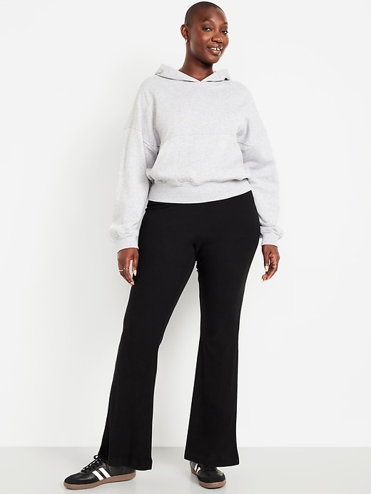 L'image numéro 4 présente Legging évasé tendance côtelé à taille haute