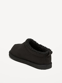 L'image numéro 3 présente Pantoufles de style mule en suédine avec doublure en Sherpa pour garçon