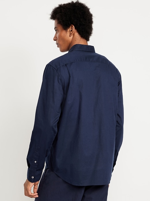 L'image numéro 2 présente Chemise passe-partout classique en popeline