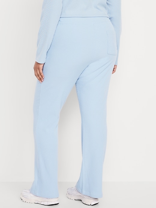 L'image numéro 8 présente Legging côtelé évasé NuageConfo à taille très haute