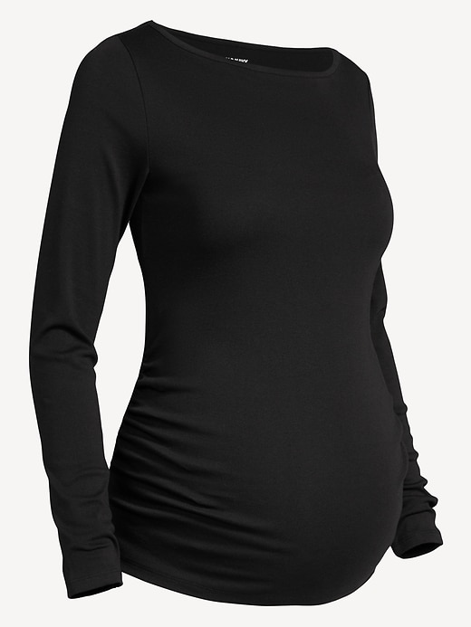 L'image numéro 2 présente T-shirt à encolure bateau à manches longues de maternité