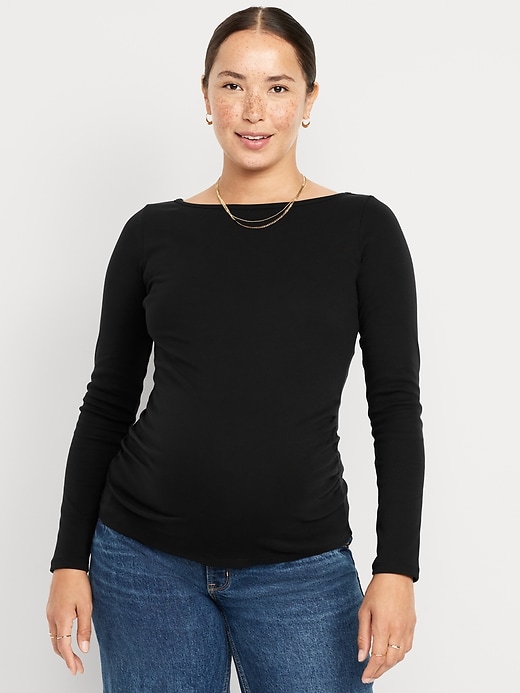 L'image numéro 1 présente T-shirt à encolure bateau à manches longues de maternité