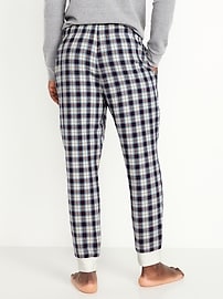L'image numéro 2 présente Pantalon de jogging de pyjama en flanelle à motifs à carreaux
