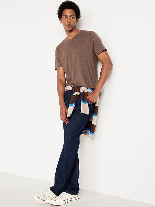 L'image numéro 3 présente T-shirt à col en V pour Homme