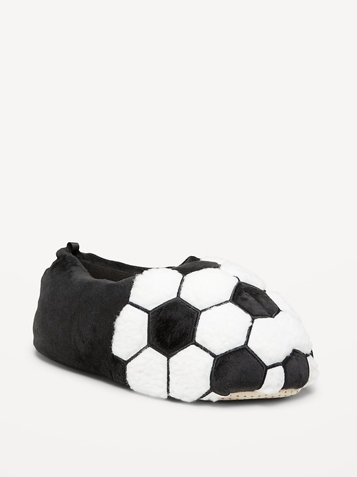 L'image numéro 1 présente Pantoufles en sherpa douillet à motif de soccer unisexe pour enfant