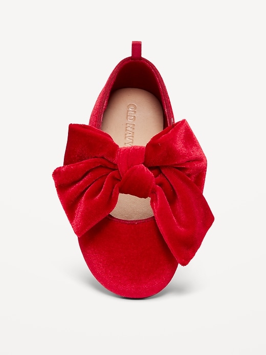 L'image numéro 2 présente Ballerines en velours à boucle pour toute-petite