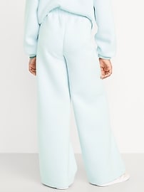 L'image numéro 2 présente Pantalon en molleton raffiné à jambe large et à taille haute pour fille