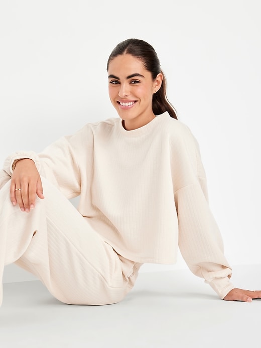 Image number 3 showing, Bounce Fleece Quilted Crew-Neck Top