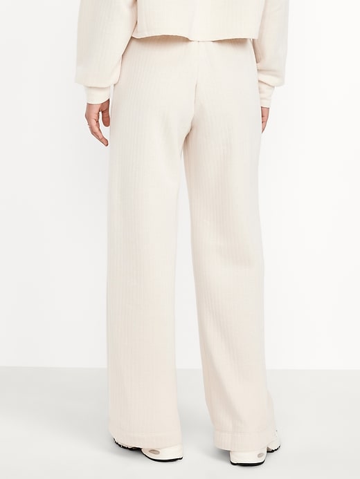 Image number 2 showing, High-Waisted Bounce Fleece Quilted Wide-Leg Sweatpants