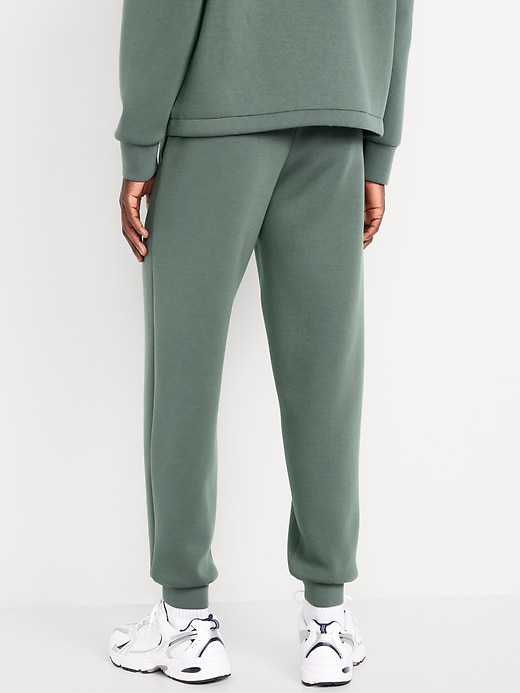 L'image numéro 2 présente Pantalon de jogging coupe généreuse en molleton raffiné