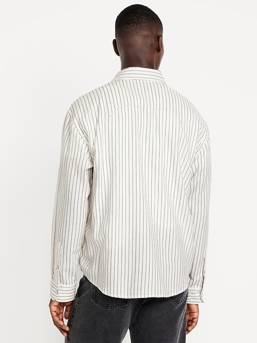 L'image numéro 2 présente Chemise western texturée à rayures avec poches