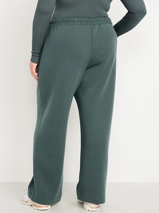 Image number 8 showing, High-Waisted Bounce Fleece Wide-Leg Sweatpants