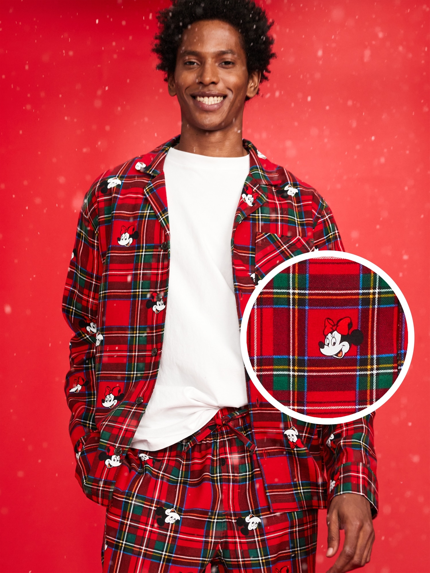 Old Navy x Disney Mickey Mouse & Friends Printed Flannel Pajama Set for Men