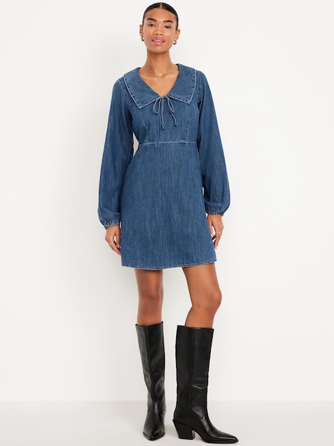 Robe courte ajustée et évasée en denim à col et à manches longues - Fini Moyen