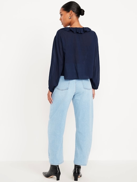 Image number 3 showing, High-Waisted Wow Barrel Ankle Jeans