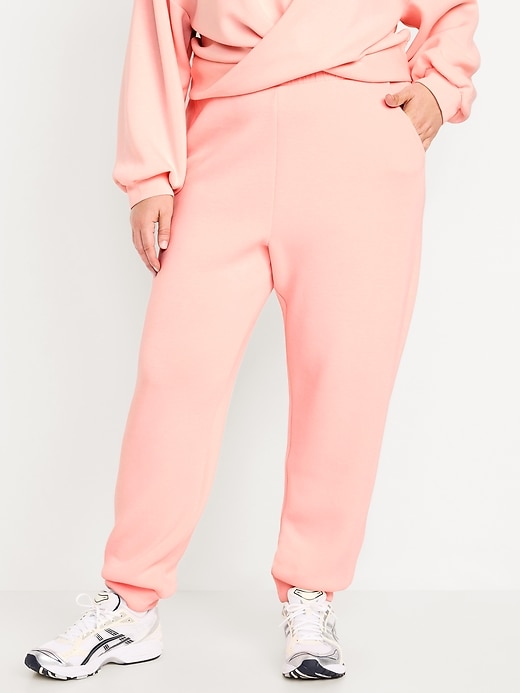 Image number 7 showing, High-Waisted Bounce Fleece Jogger Sweatpants