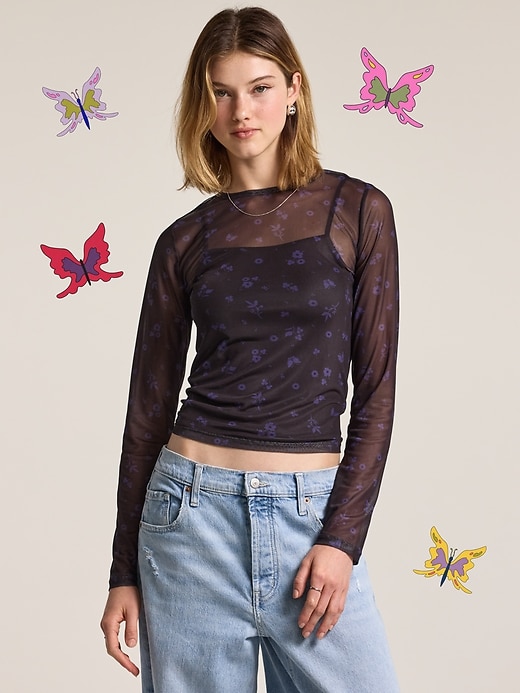 L'image numéro 1 présente Haut diaphane à manches longues Old Navy x Anna Sui