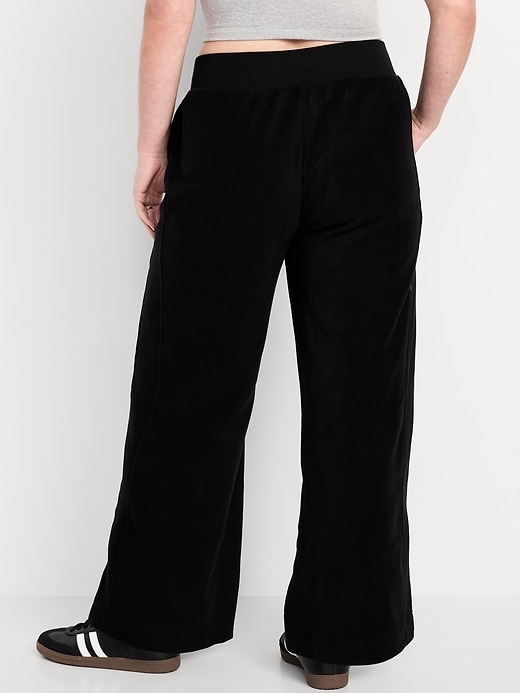 Image number 5 showing, Extra High-Waisted Microfleece Wide-Leg Pants