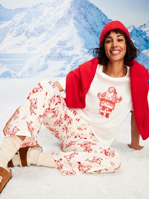 Image number 10 showing, Holiday-Graphic Crew-Neck T-Shirt for Women