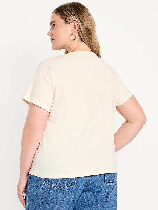 L'image numéro 9 présente T-shirt Grinch de Dr. Seuss™