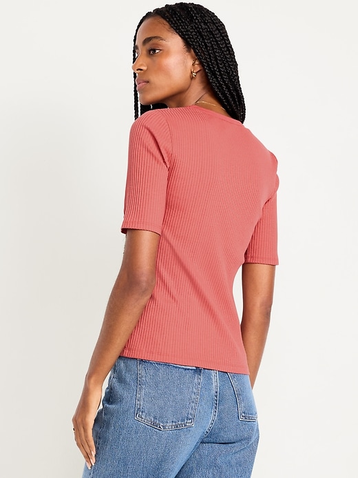 L'image numéro 2 présente Haut lacé à manches courtes