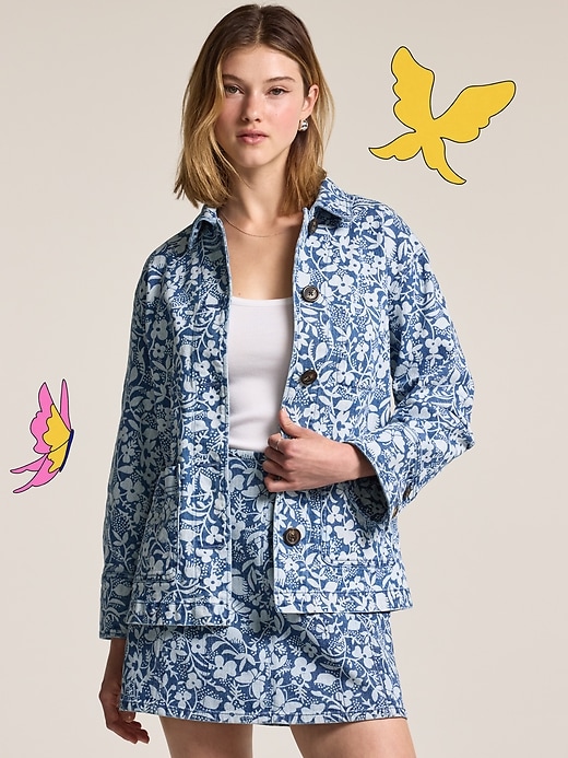 L'image numéro 1 présente Veste d’ouvrier en denim Old Navy x Anna Sui