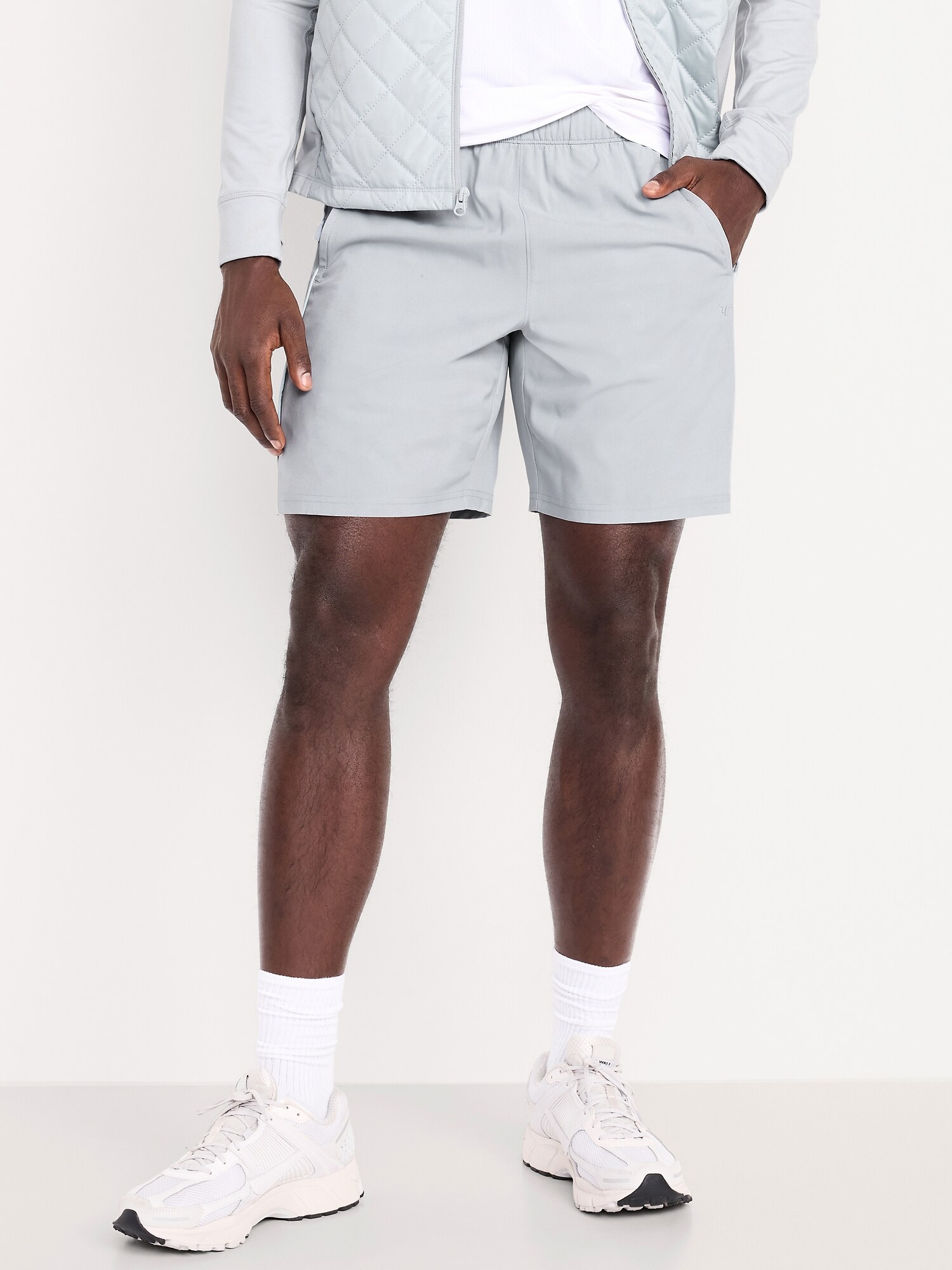 SHORT D'ENTRAÎNEMENT INDISPENSABLE, ENTREJAMBE DE 18 CM