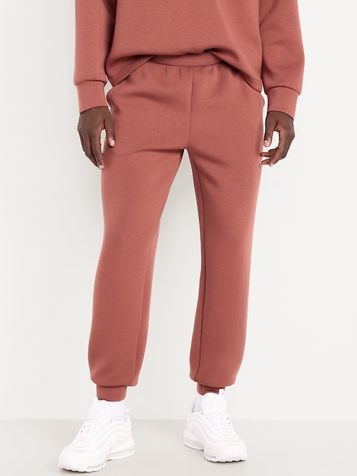 L'image numéro 1 présente Pantalon de jogging coupe généreuse en molleton raffiné