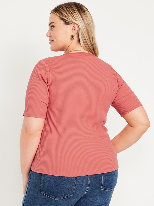 L'image numéro 8 présente Haut lacé à manches courtes