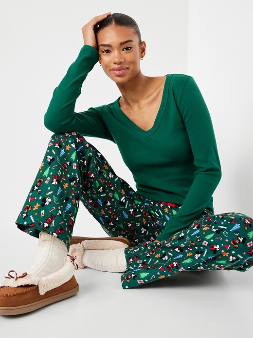 Image number 3 showing, Cozy Snug Long-Sleeve V-Neck T-Shirt