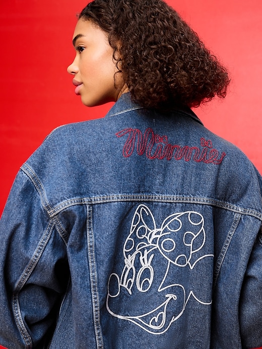 L'image numéro 4 présente Veste de camionneur surdimensionnée en denim Minnie Mouse Old Navy x Disney pour femme