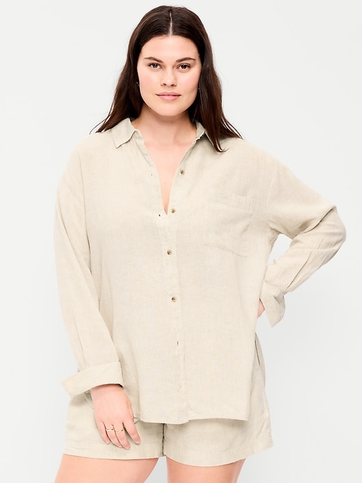 Image number 4 showing, Linen-Blend Loose Button-Down Shirt