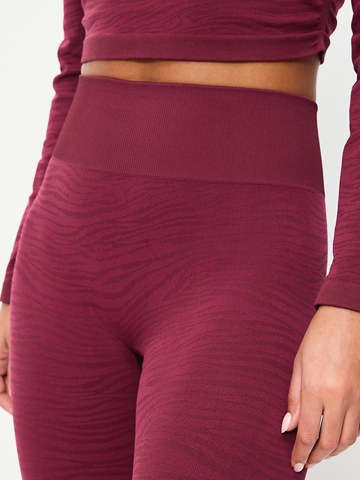 Image number 3 showing, High-Waisted Jacquard Leggings