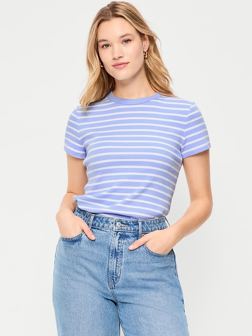 L'image numéro 5 présente T-shirt moulant côtelé ras du cou