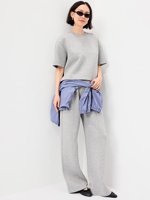 L'image numéro 3 présente Haut décontracté à manches courtes en molleton raffiné