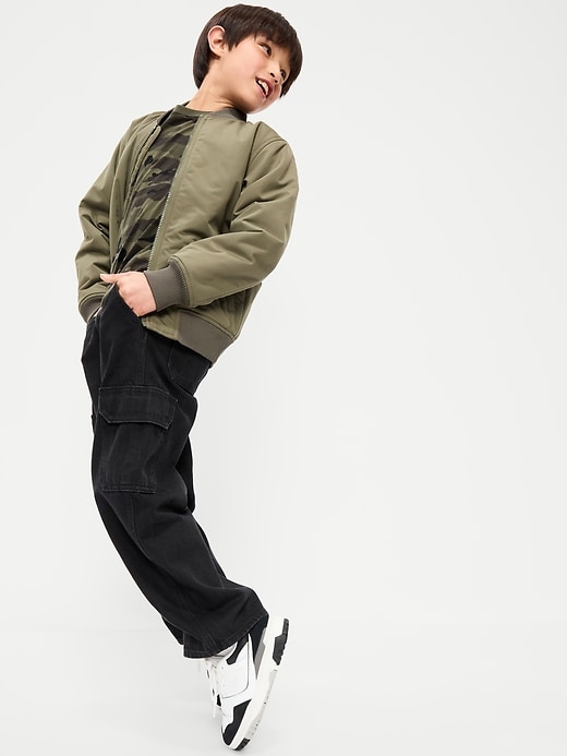 L'image numéro 3 présente Jean cargo coupe très généreuse pour garçon