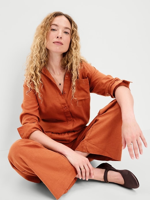 Image number 3 showing, Linen-Blend Loose Button-Down Shirt