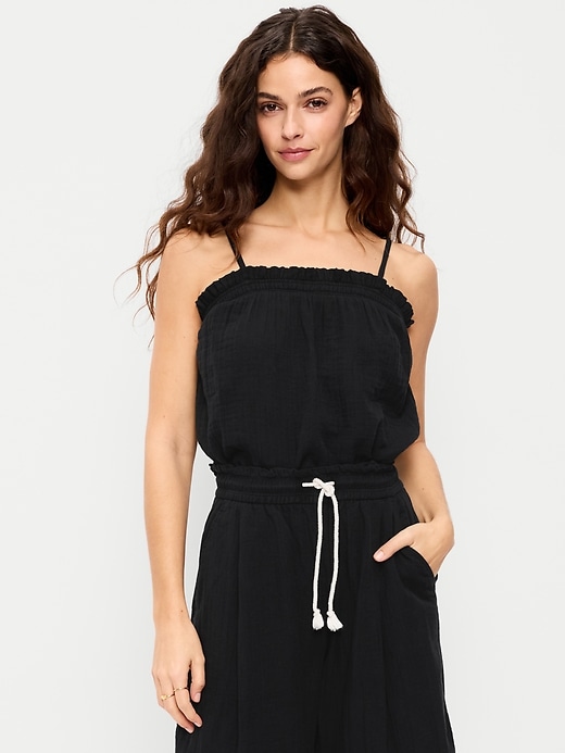 L'image numéro 1 présente Camisole à smocks à dos ouvert